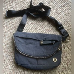 Lululemon all night festival bag micro